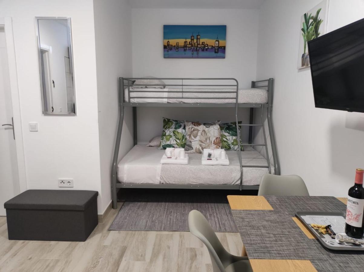 הוילה איקוד דה לוס וינוס Casa Piramide 4 Wifi - Parking Y Terraza Privada מראה חיצוני תמונה