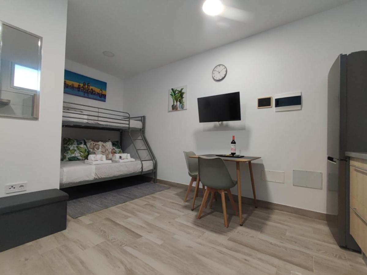 הוילה איקוד דה לוס וינוס Casa Piramide 4 Wifi - Parking Y Terraza Privada מראה חיצוני תמונה